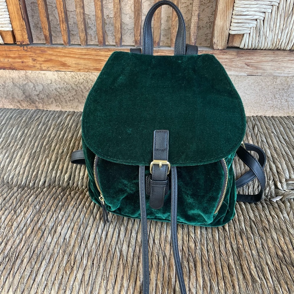 Backpack - Picture 2 of 3